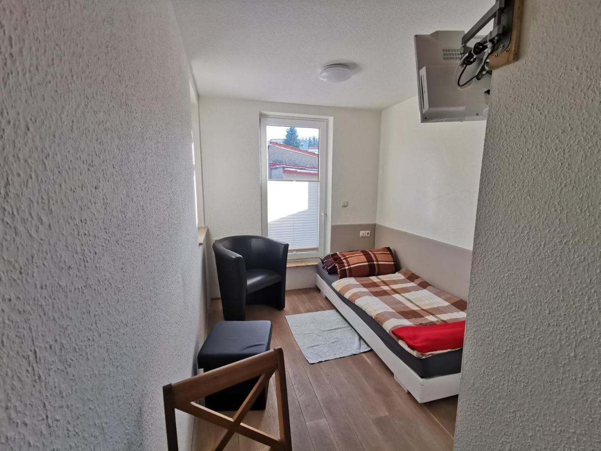 Ferienwohnung Und Pension Guertler Вердау Экстерьер фото